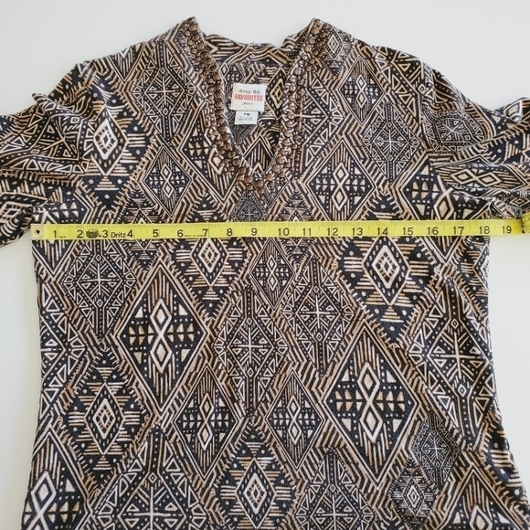 1203 * Ruby Rd Favorites Print Top Tan/Brown/Black Size PM - Picture 6 of 7